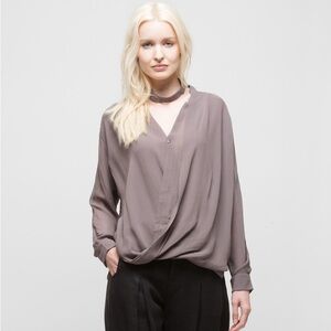 NWT Anthropologie LAURA SIEGEL draped top with collar light lavender sz Small